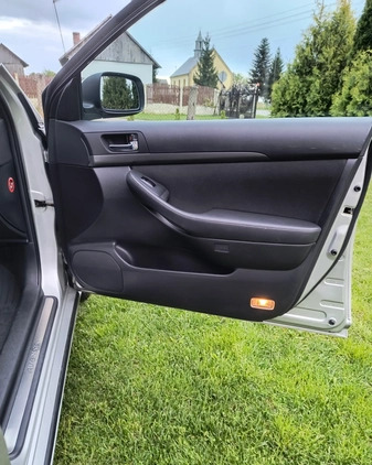 Toyota Avensis cena 13900 przebieg: 240000, rok produkcji 2006 z Chorzów małe 106